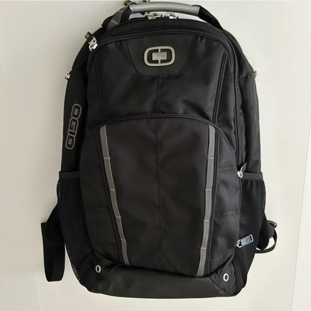Ogio Durable Padded Breathable Black Axle Travel Laptop iPad Backpack Carrier